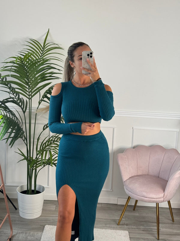 Set LILY top cut - out a maniche lunghe e gonna lunga con spacco a costine - Follie by Alice