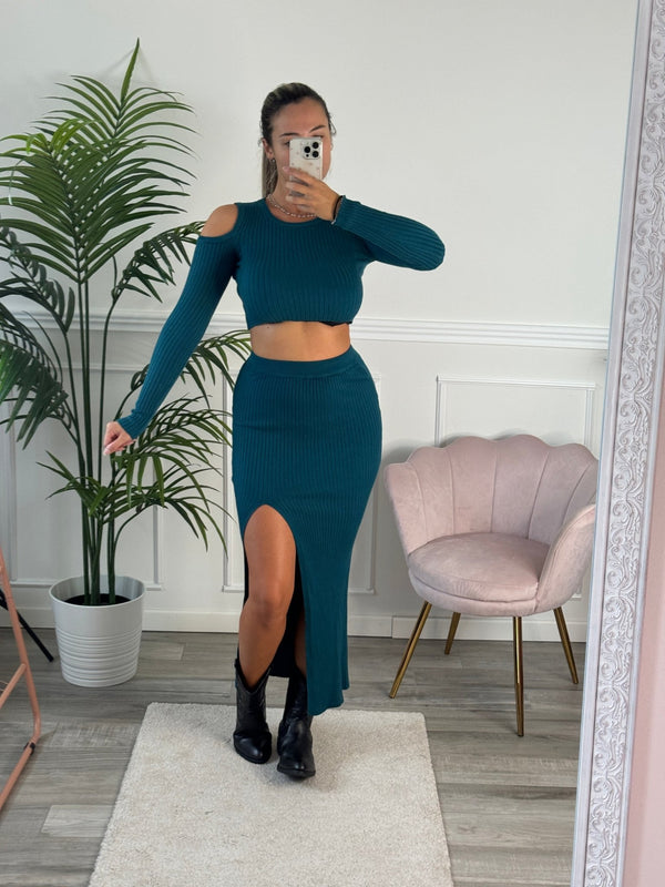 Set LILY top cut - out a maniche lunghe e gonna lunga con spacco a costine - Follie by Alice