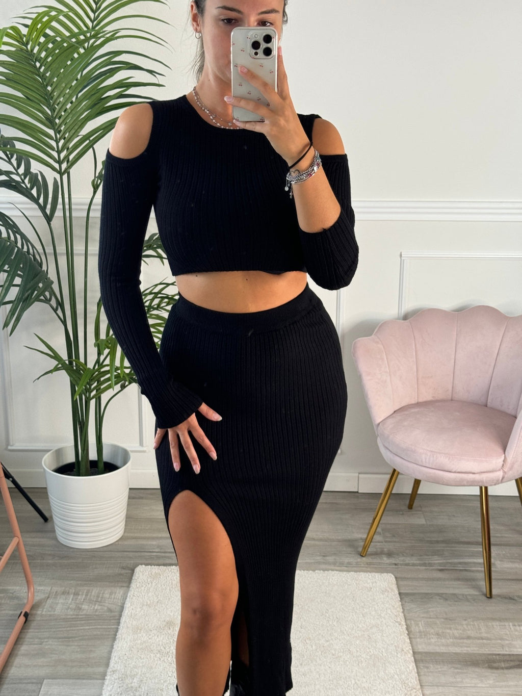 Set LILY top cut - out a maniche lunghe e gonna lunga con spacco a costine - Follie by Alice