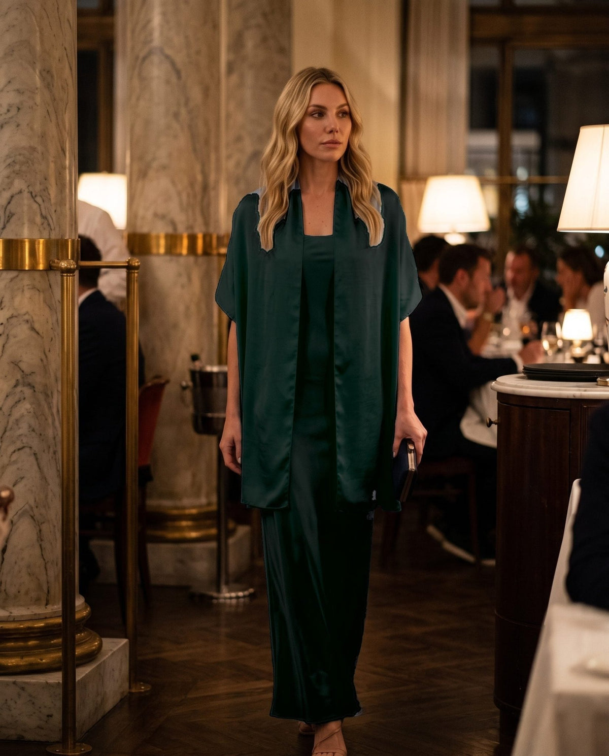 Stola in raso leggero OPALINA - Follie by Alice