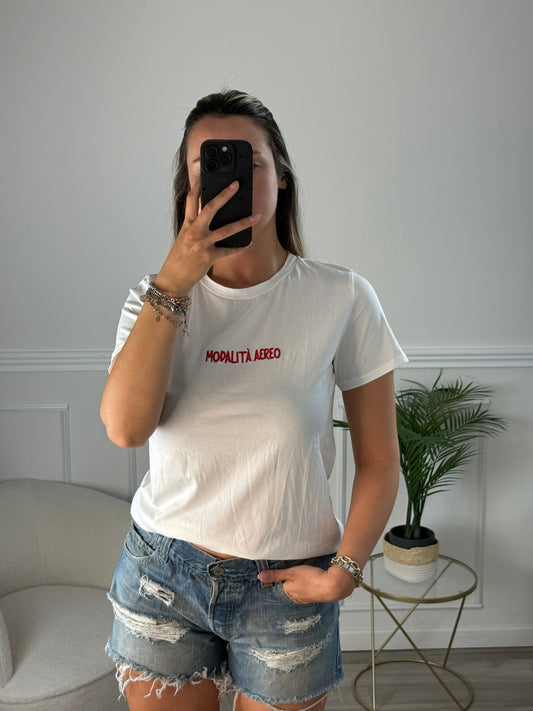 T-shirt bianca con ricamo Modalità Aereo
