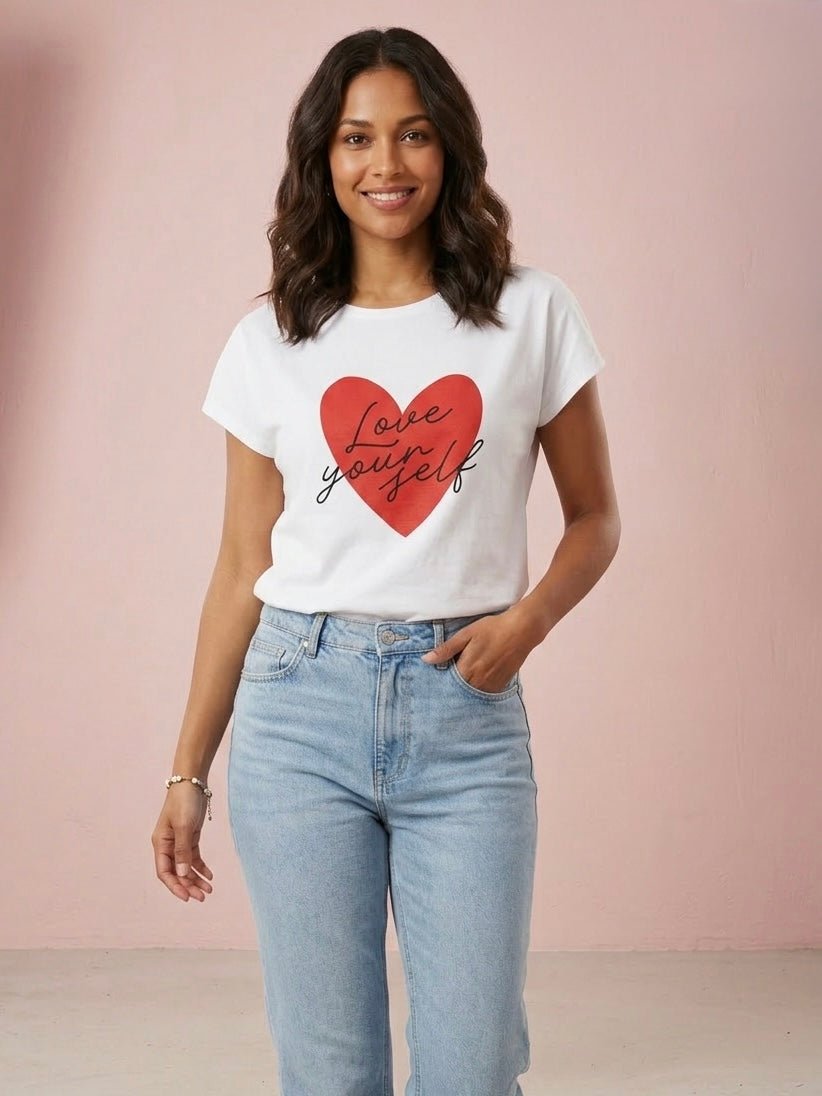 T-shirt con cuore e ricamo "Love Yourself" - Follie by Alice