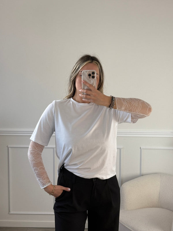 T-shirt con spalline imbottite BOLD - Follie by Alice