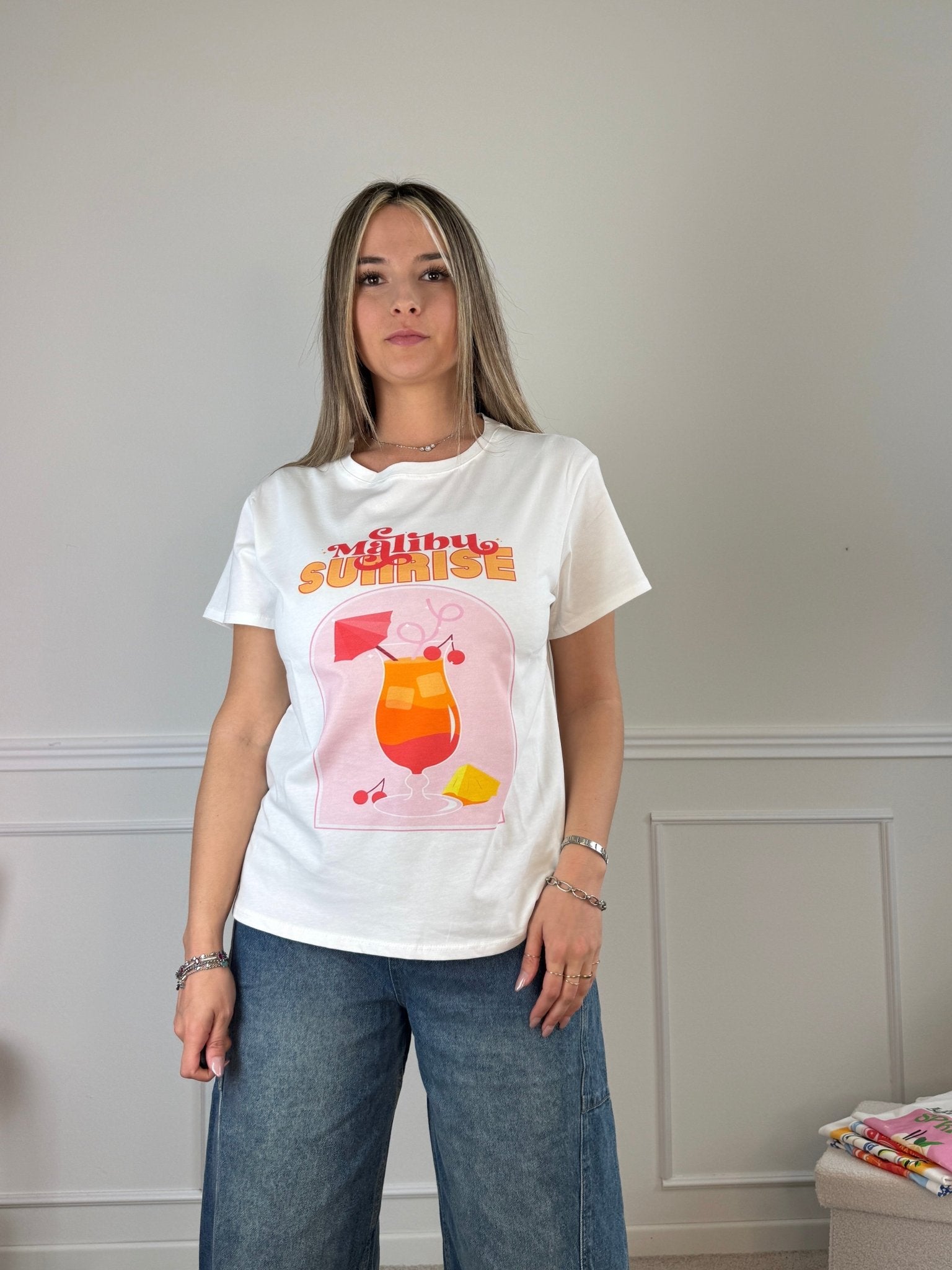 T-shirt con stampa MALIBU SUNRISE - Follie by Alice