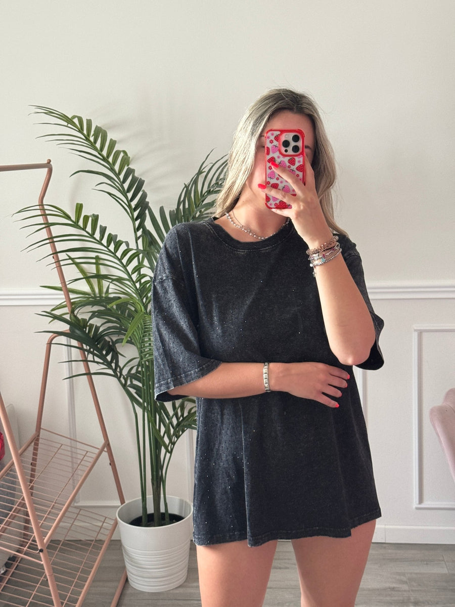T-shirt oversize con strass gioiello – alternate