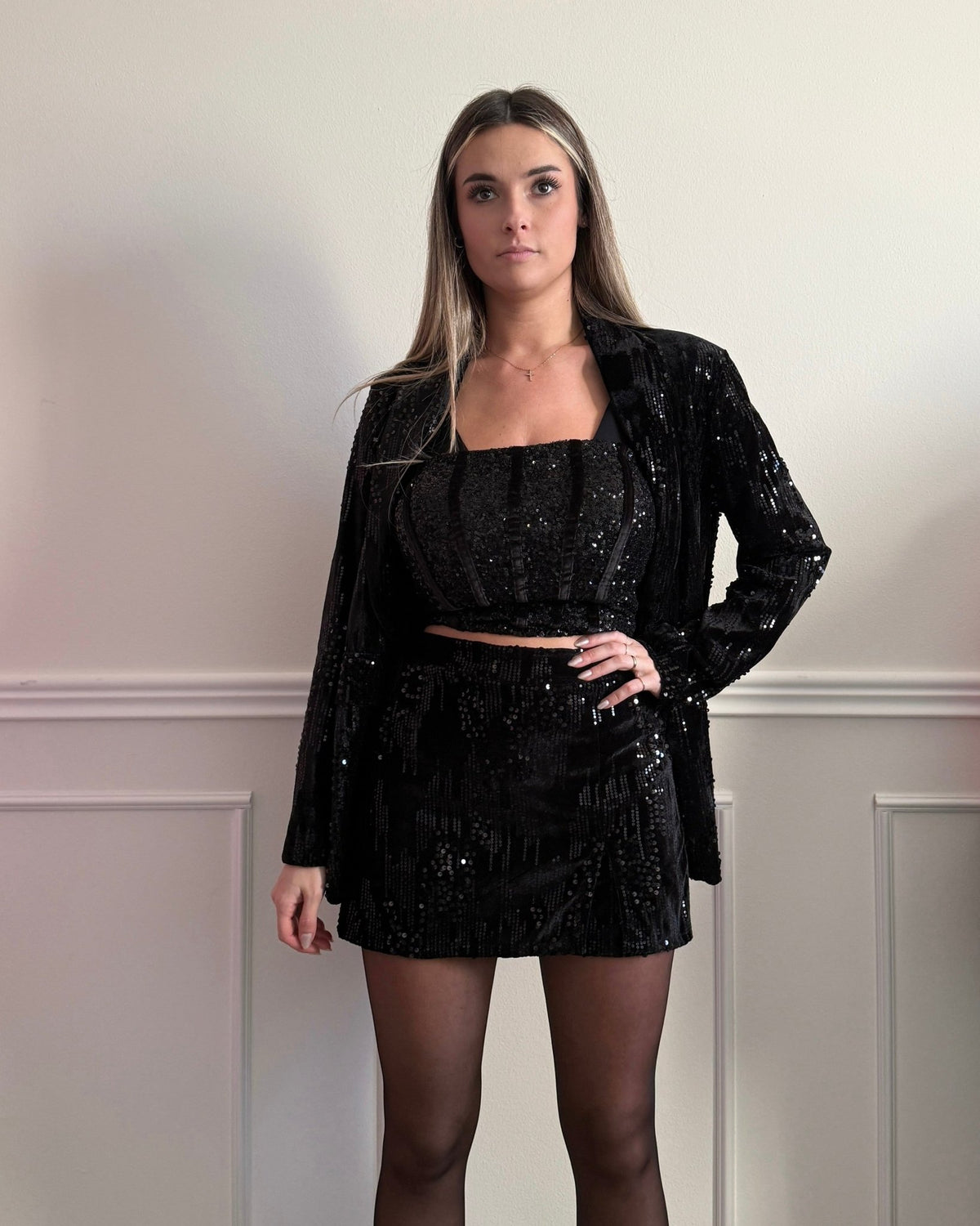 Top bustier a fascia in ciniglia con paillettes e bande verticali in velluto - Follie by Alice