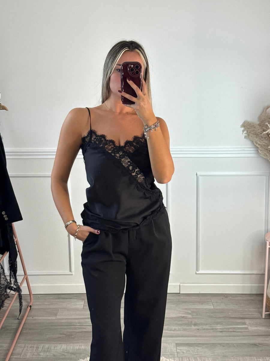 Top canotta in satin con ricami in pizzo