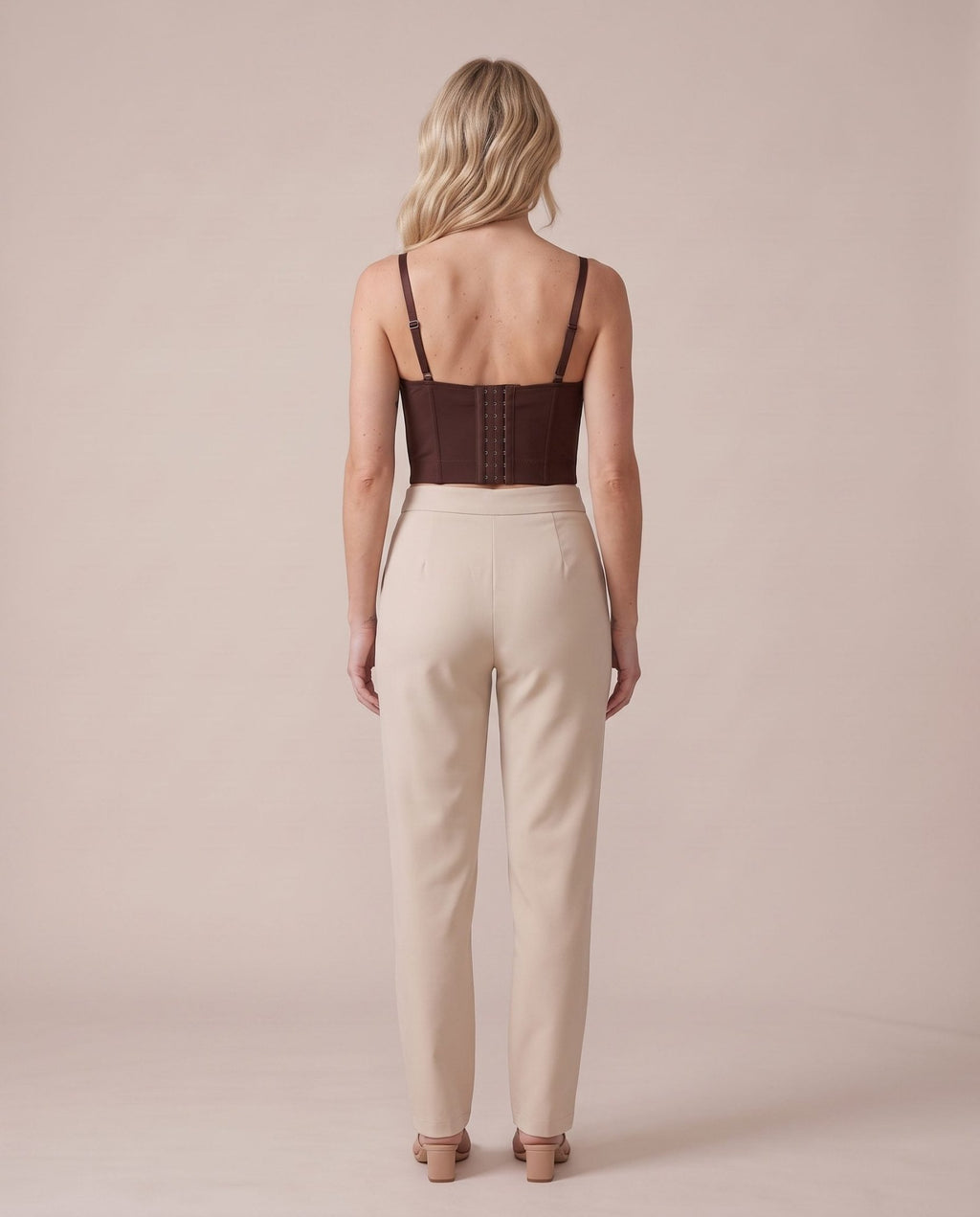 Top con coppe a conchiglia SHELL - Follie by Alice
