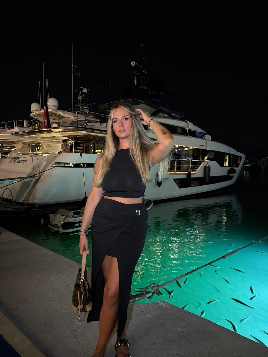 Top corto monospalla con morsetto DRAPED – alternate