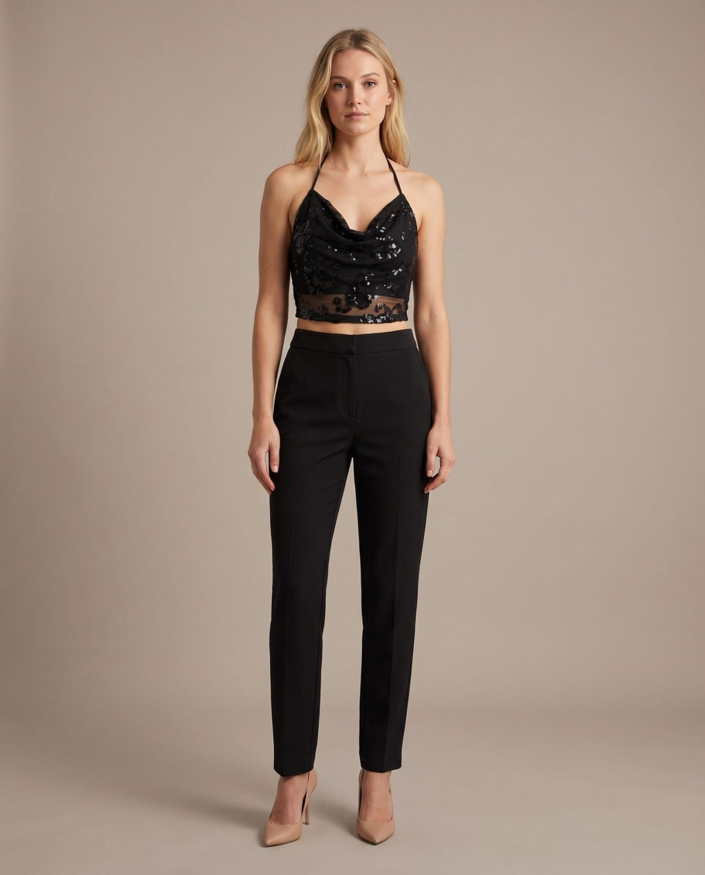 Top corto velato con scollo a cappuccio e paillettes all-over CAMELIA - Follie by Alice