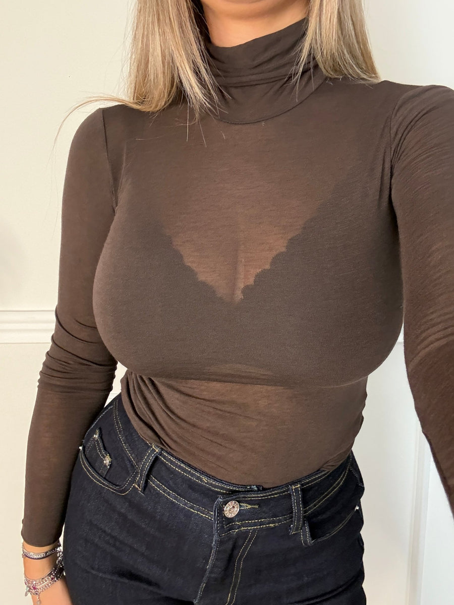 Dolcevita cashmere con collo alto – alternate