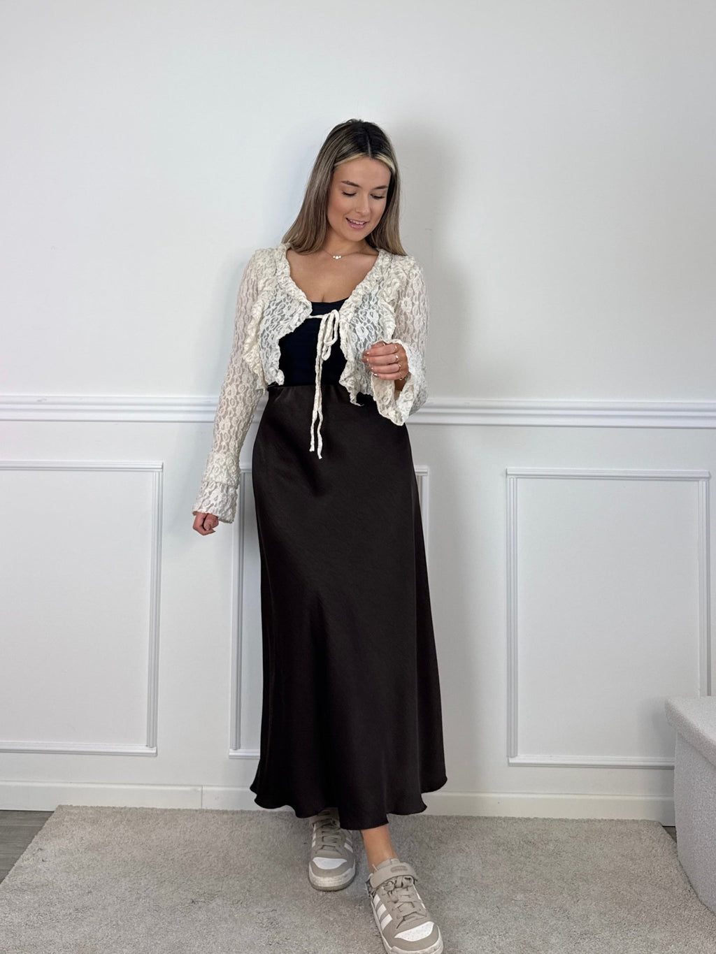 Top in pizzo con rouches e maniche a campana BLANCHE - Follie by Alice