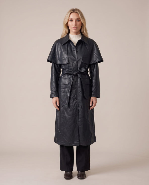 Trench lungo in ecopelle con mantellina VIENNA - Follie by Alice
