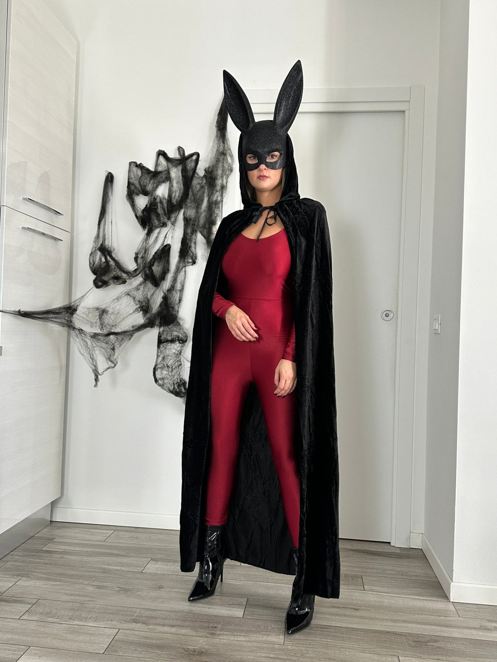 Tuta jumpsuit a maniche lunghe in raso - Follie by Alice