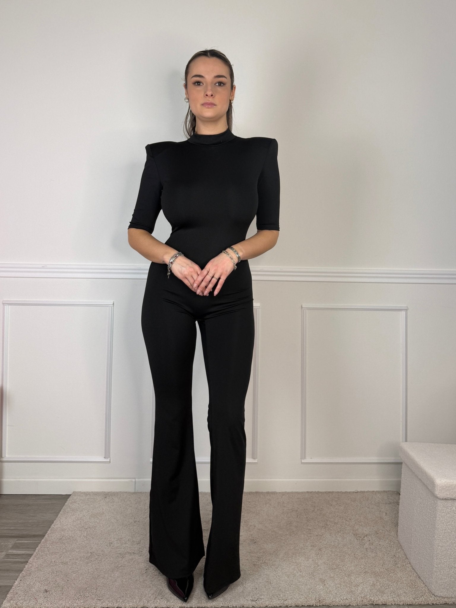 Tuta jumpsuit con spalle strutturate BAD GIRL Immagine secondaria del prodotto