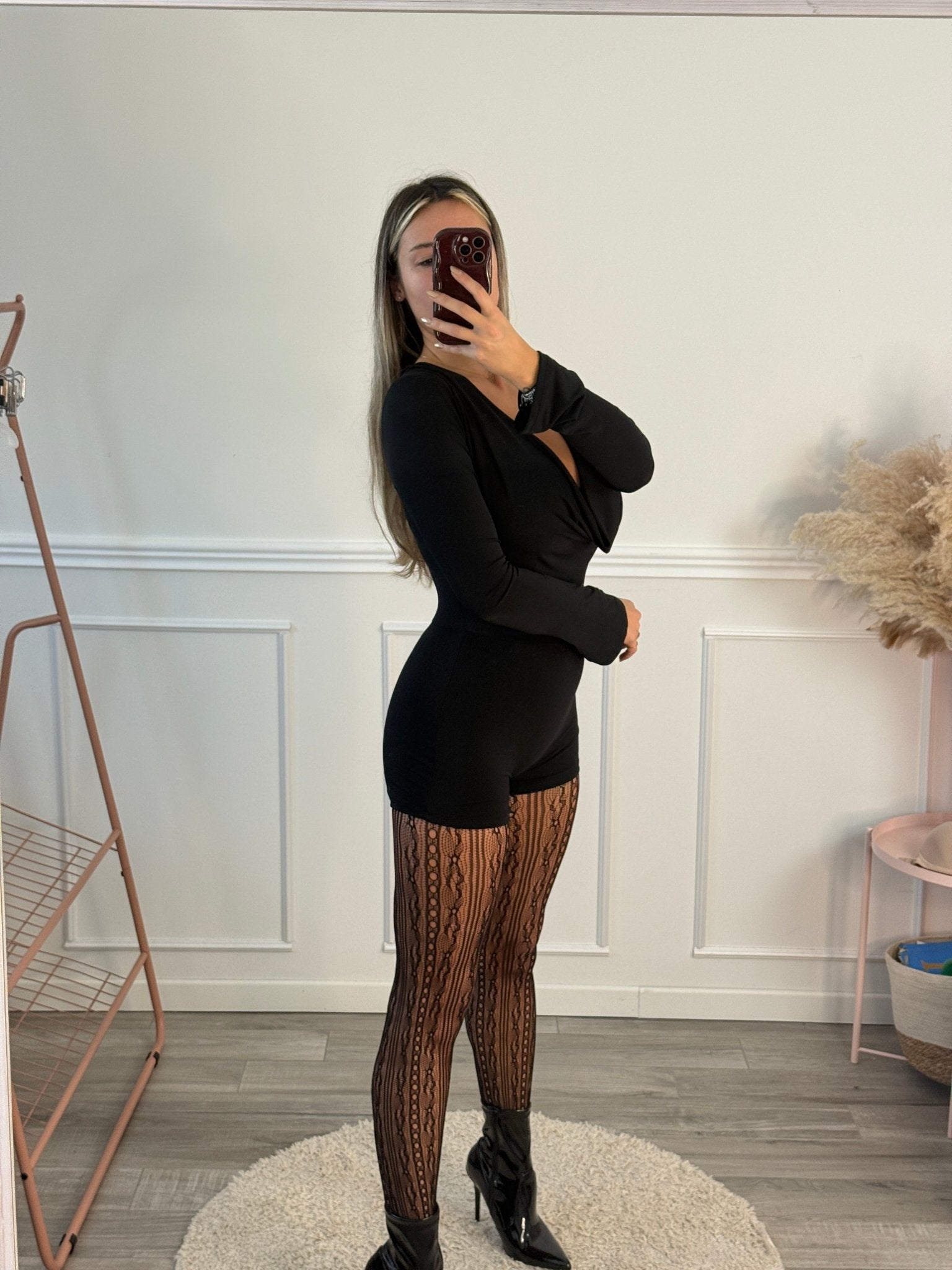 Tutina bodycon a maniche lunghe con scollo profondo drappeggiato - Follie by Alice