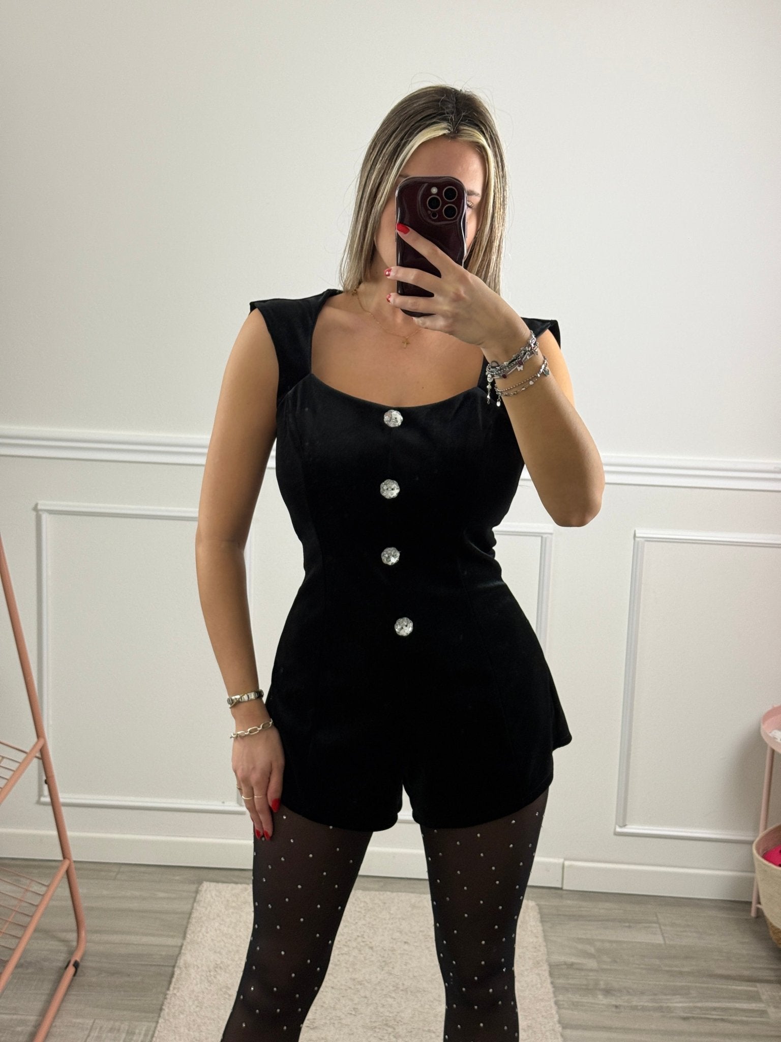 Tutina smanicata in ciniglia con bottoni gioiello - Follie by Alice