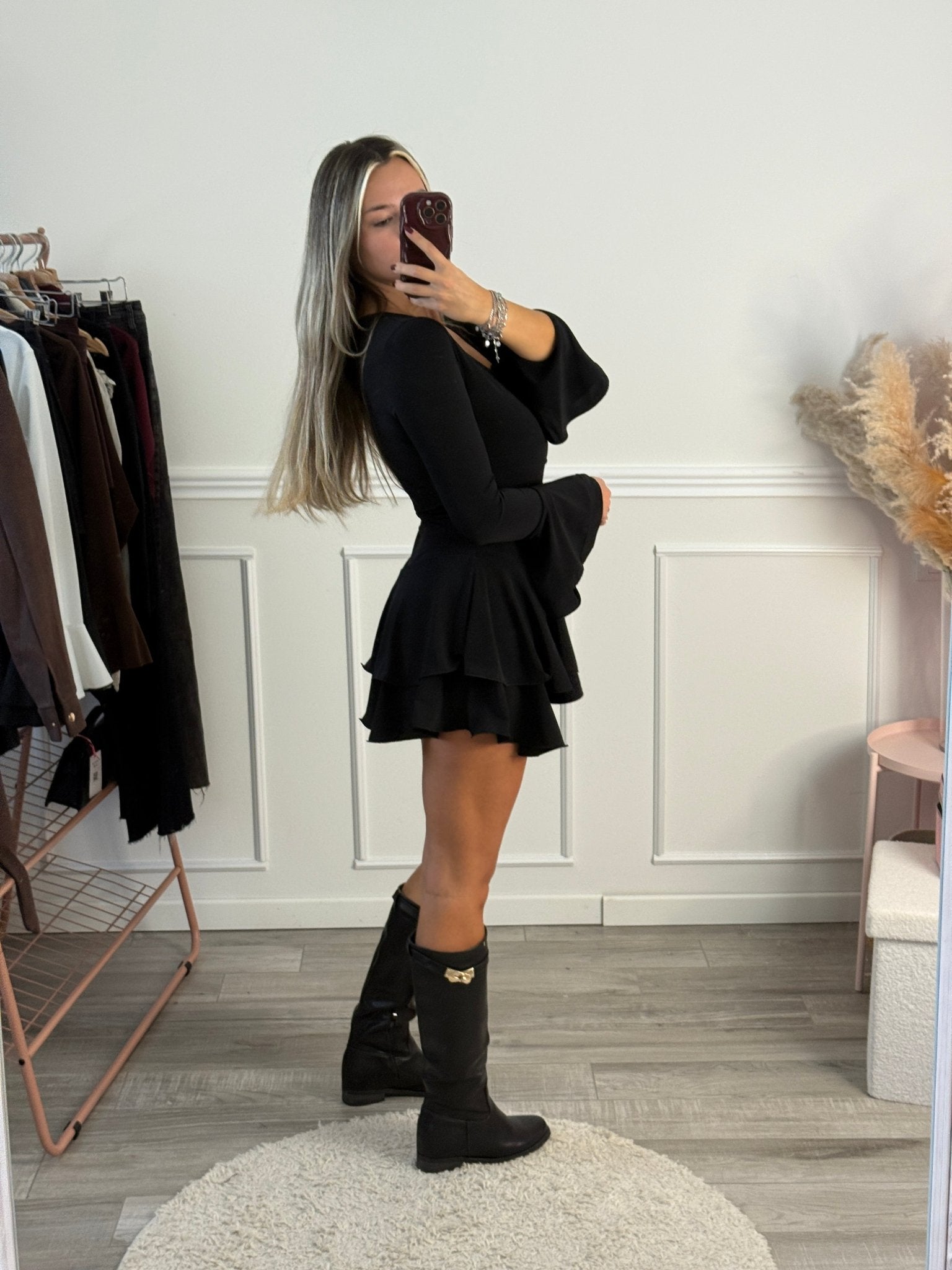 Tutina svasata a balze con maniche a campana e scollo profondo - Follie by Alice