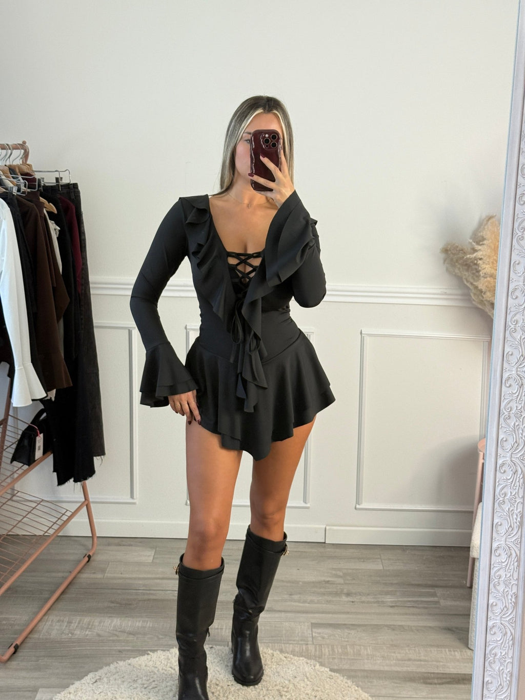 Tutina svasata con volant, maniche lunghe a campana e laccetto regolabile - Follie by Alice