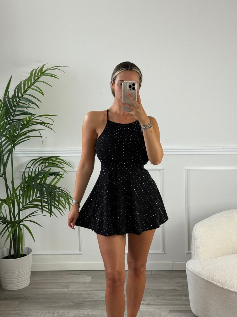 Vestitino a costine con gonna svasata e strass gioiello – alternate