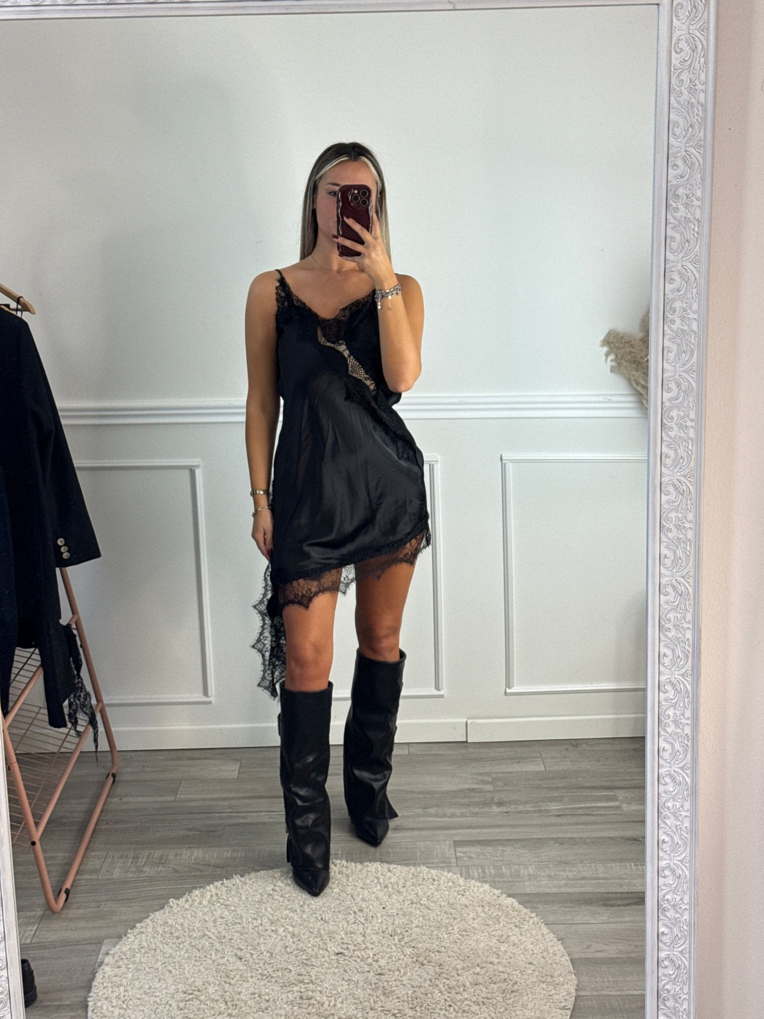 Vestitino in satin con ricami in pizzo - Follie by Alice