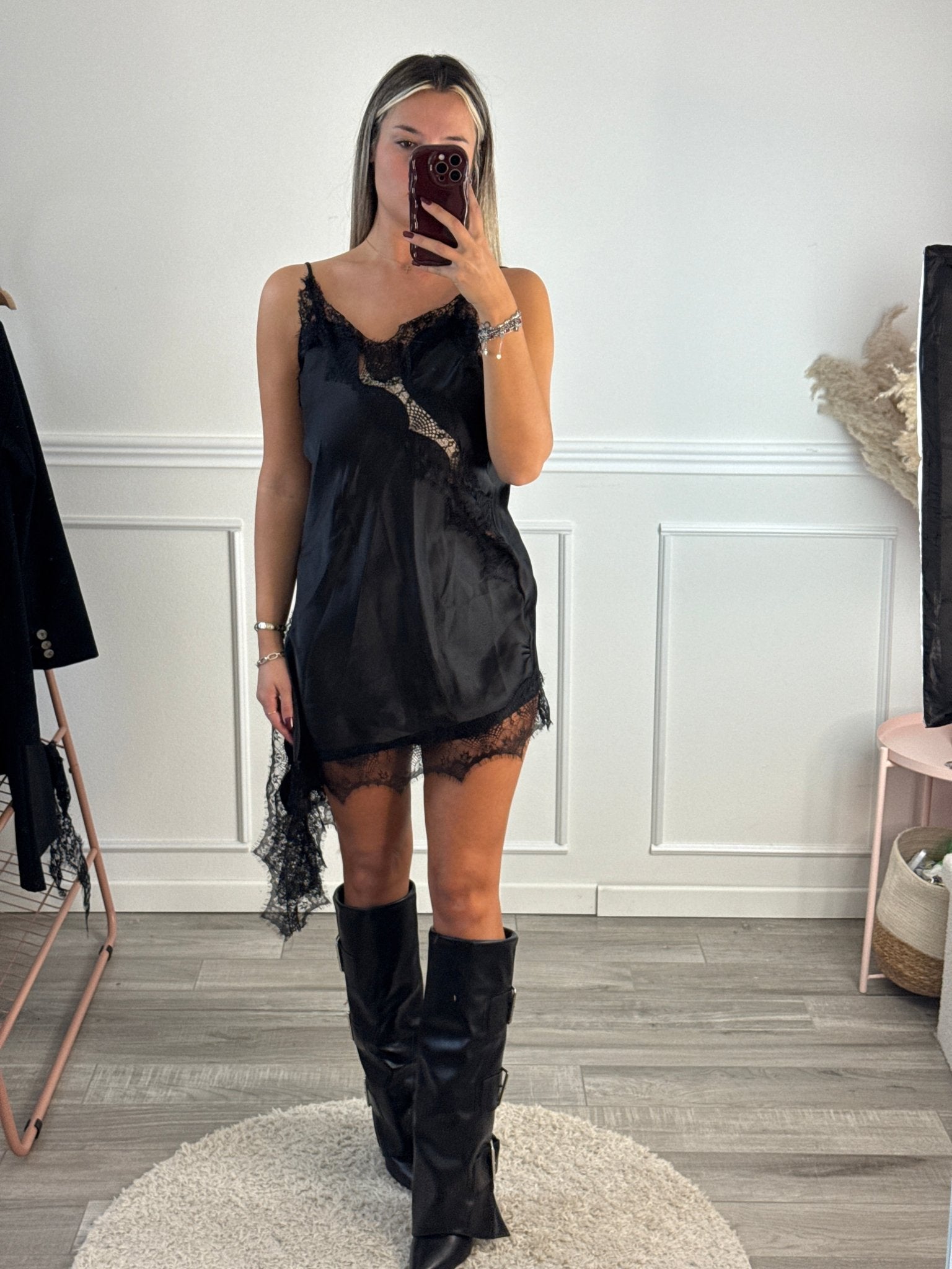 Vestitino in satin con ricami in pizzo - Follie by Alice