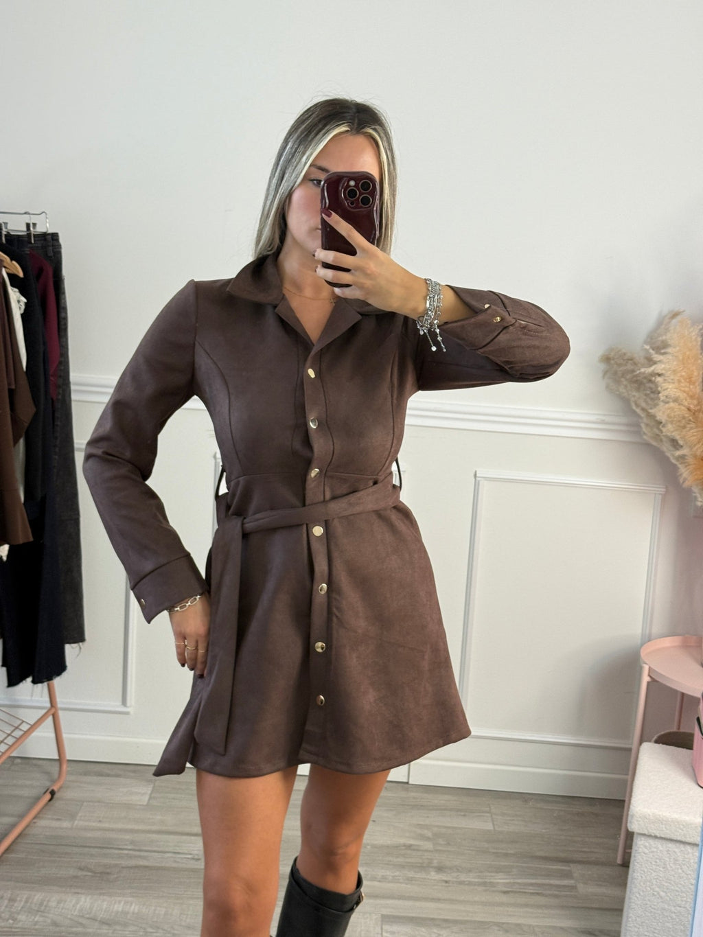 Vestito chemisier in suede con bottoni dorati e cintura - Follie by Alice