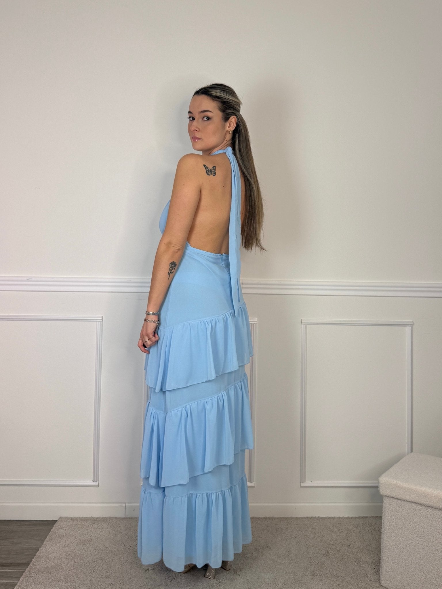 Vestito lungo a balze con scollo a V e schiena scoperta - Follie by Alice