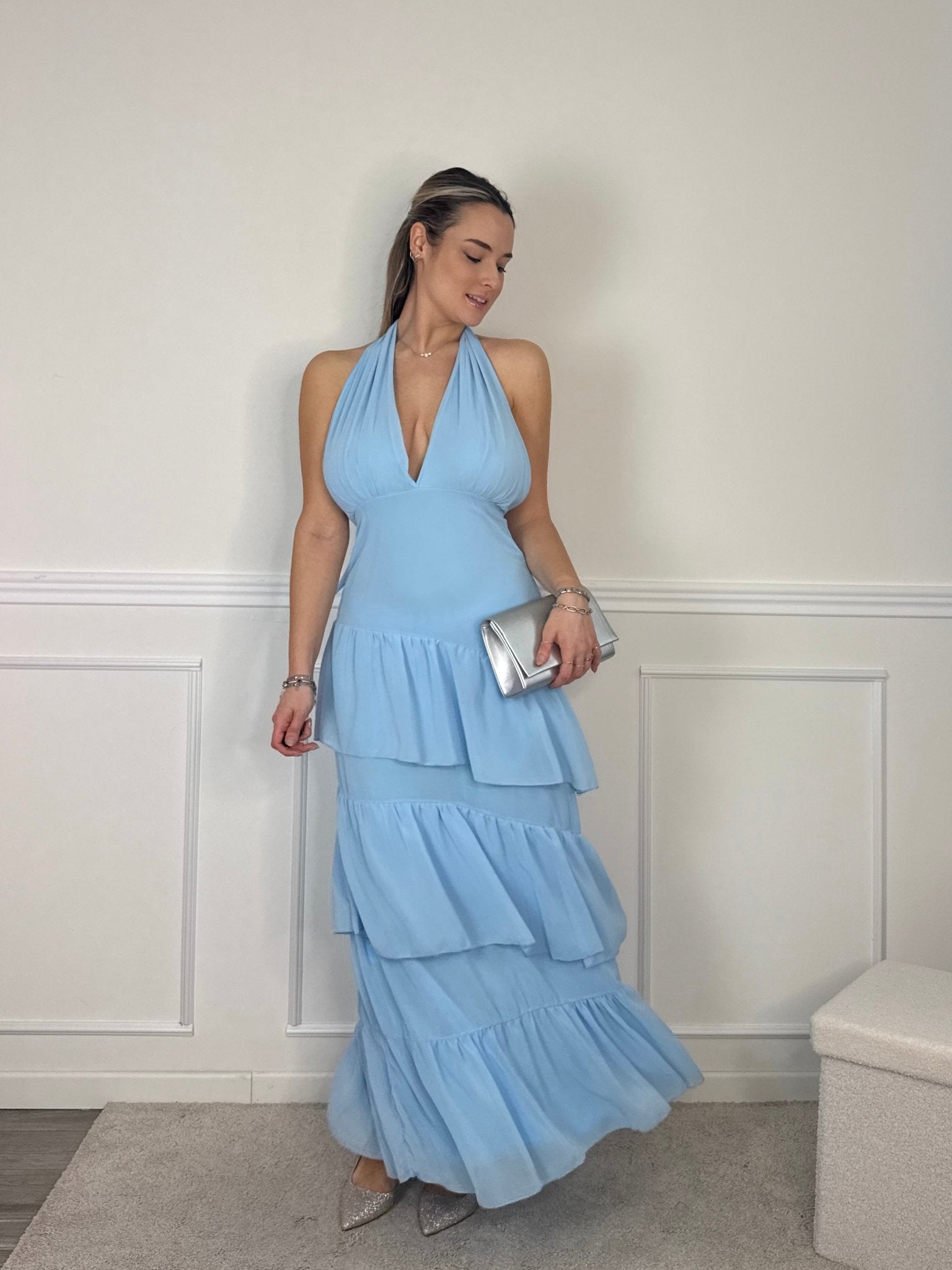 Vestito lungo a balze con scollo a V e schiena scoperta - Follie by Alice