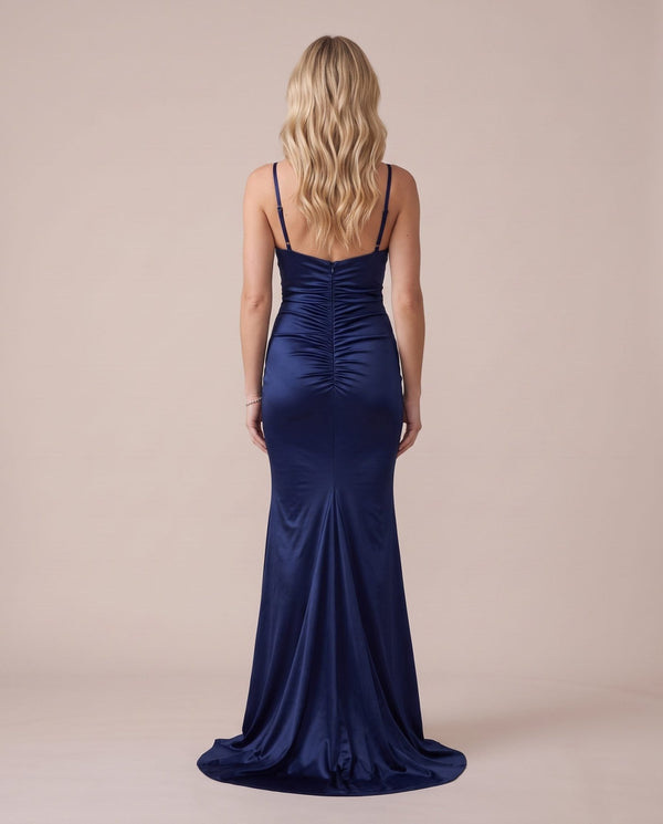 Vestito lungo a sirena in raso con strascico CARMEN - Follie by Alice