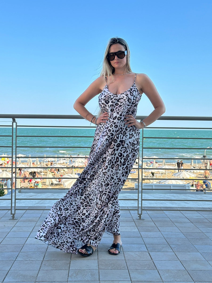 Vestito lungo animalier in satin con spalline