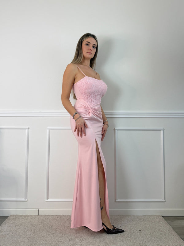Vestito lungo con corpetto bustier in pizzo, drappeggio twist e spacco profondo - Follie by Alice