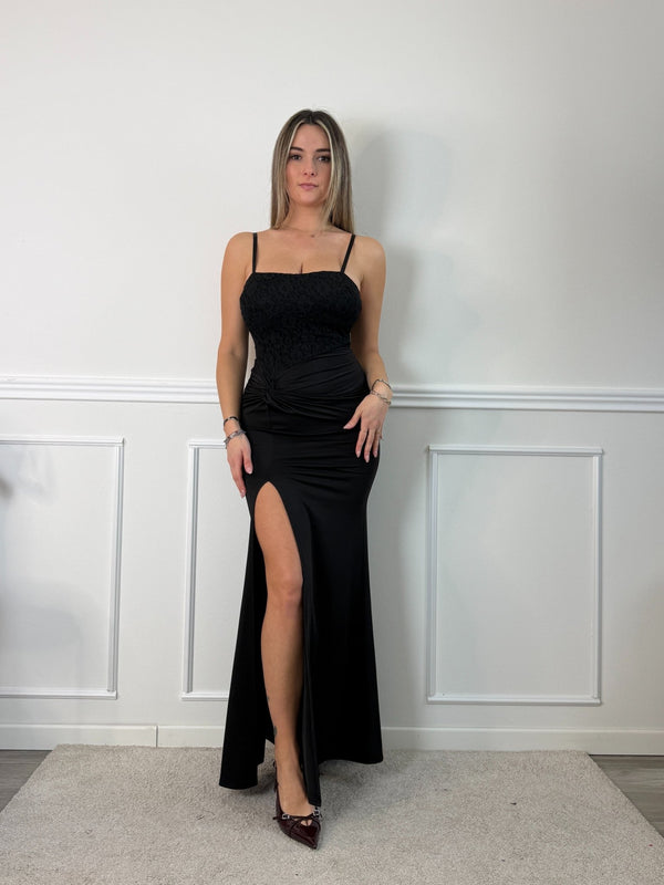 Vestito lungo con corpetto bustier in pizzo, drappeggio twist e spacco profondo - Follie by Alice