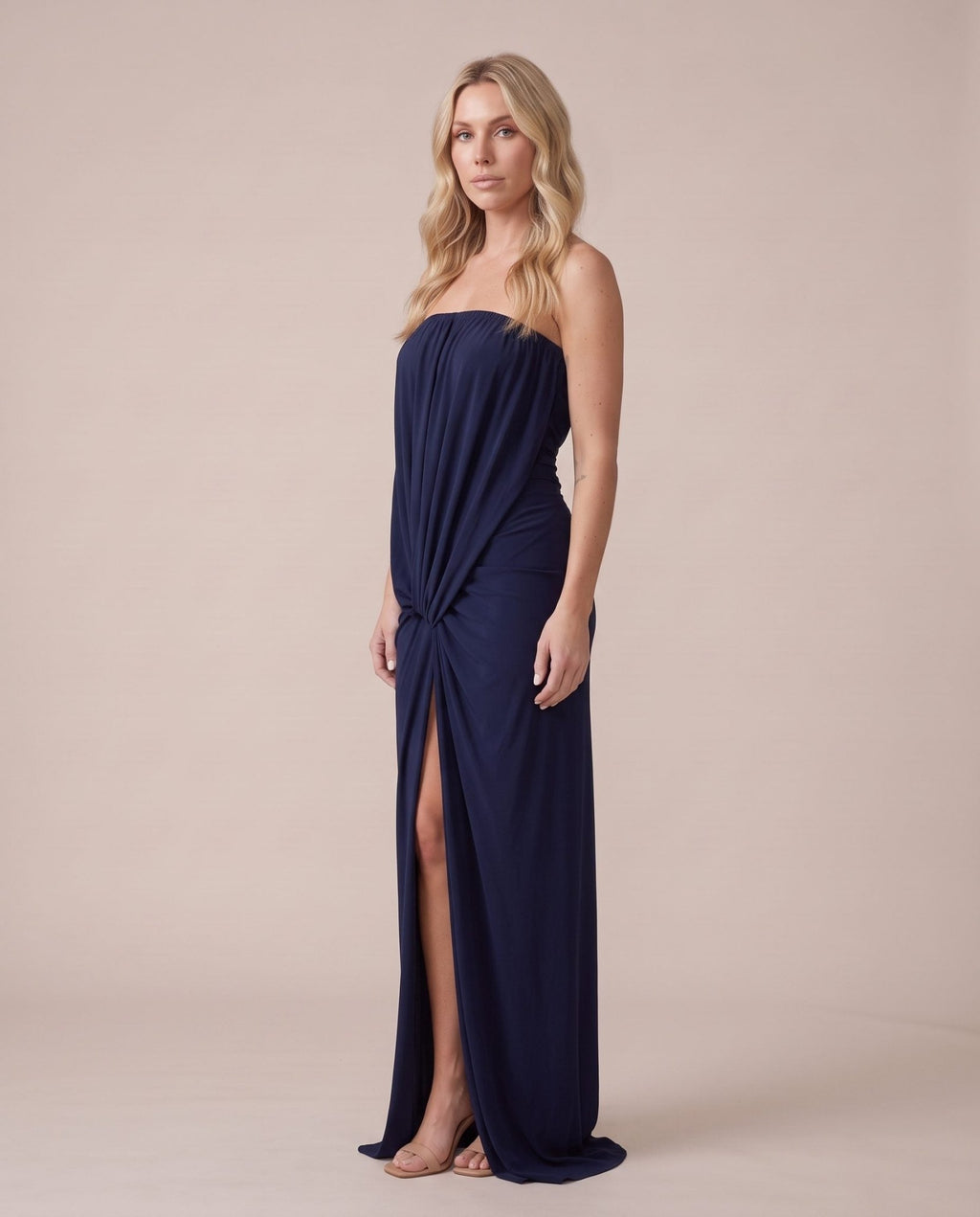 Vestito lungo con drappeggio annodato e spacco ODETTE - Follie by Alice