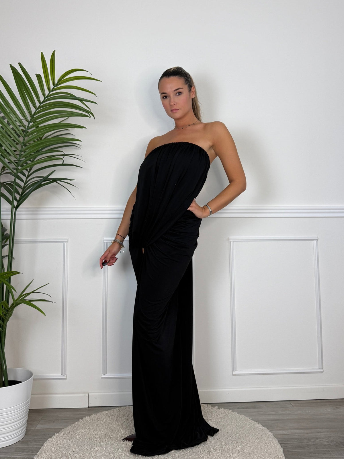 Vestito lungo con drappeggio annodato e spacco ODETTE - Follie by Alice