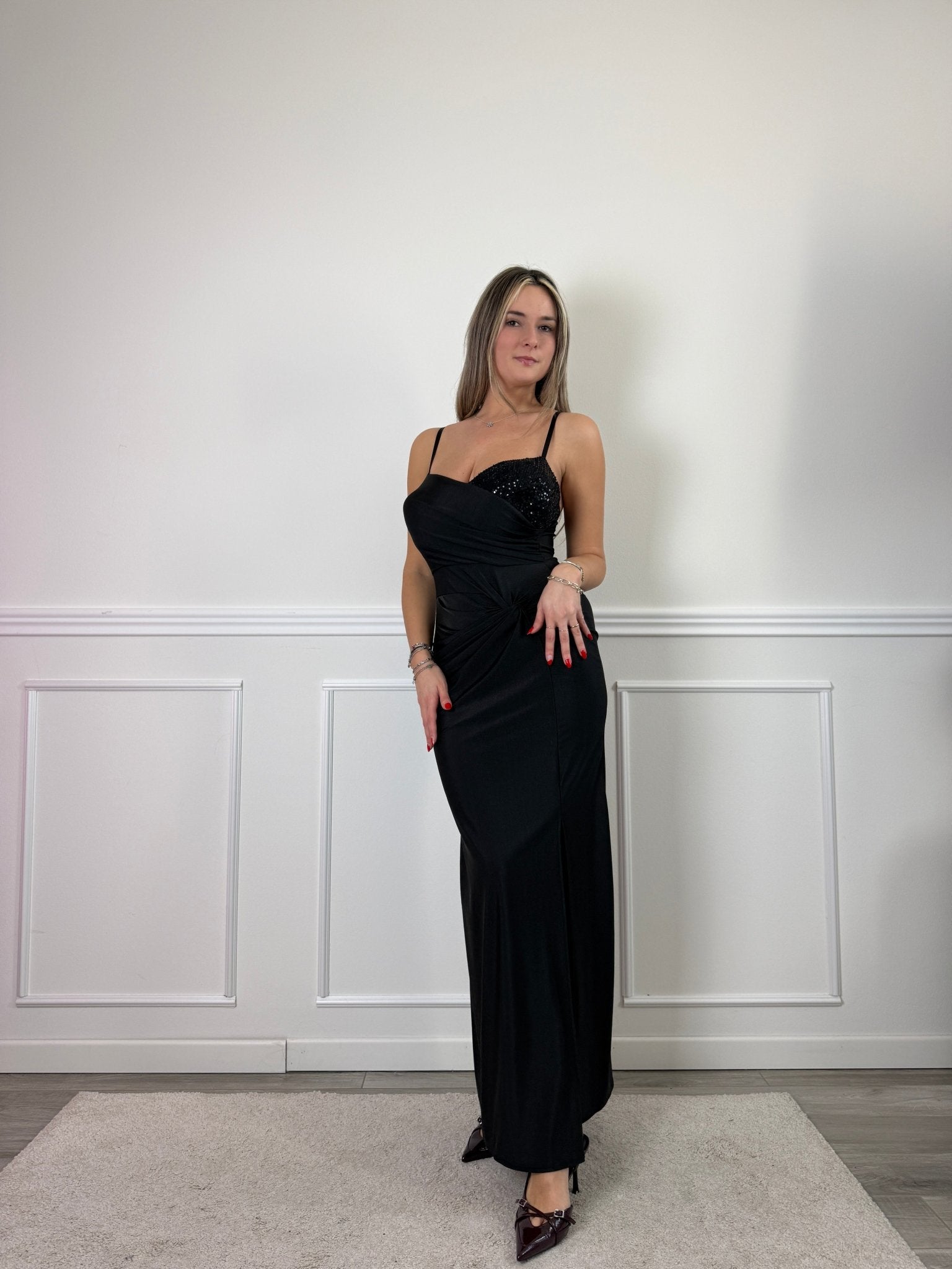 Vestito lungo con drappeggio e paillettes - Follie by Alice