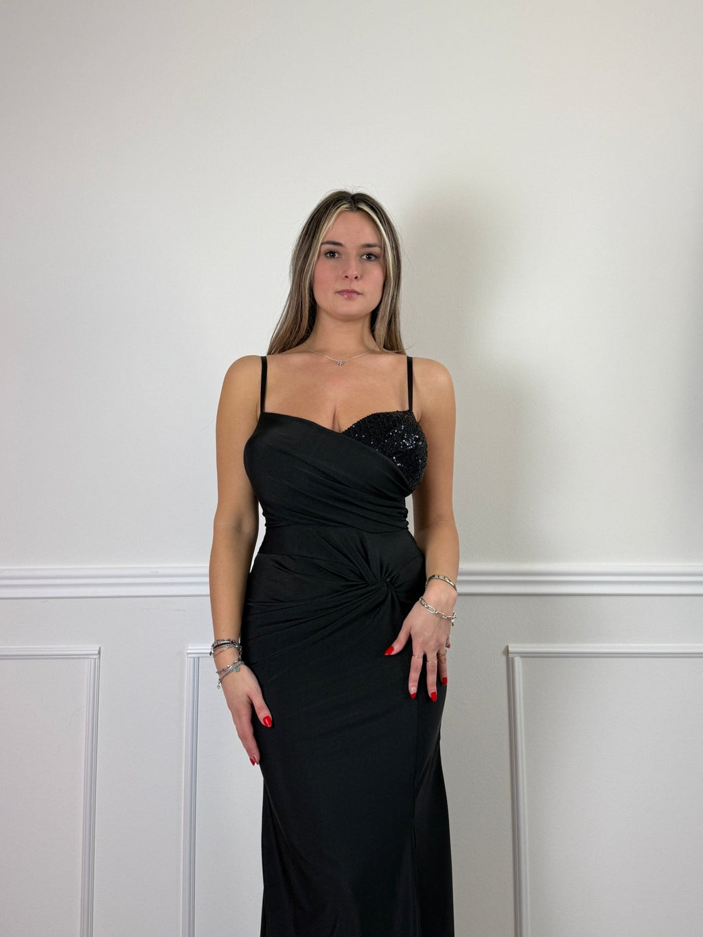 Vestito lungo con drappeggio e paillettes - Follie by Alice