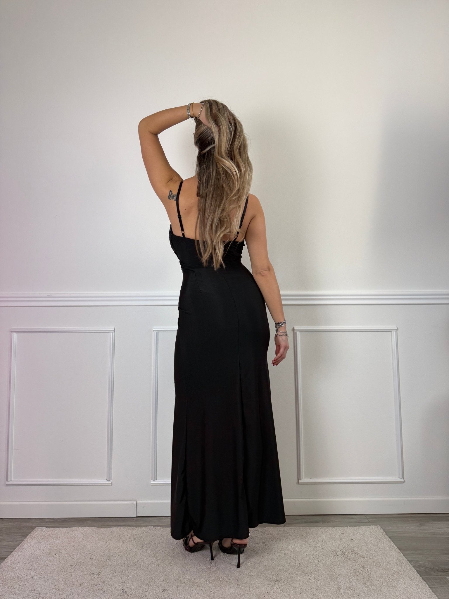 Vestito lungo con drappeggio e paillettes - Follie by Alice