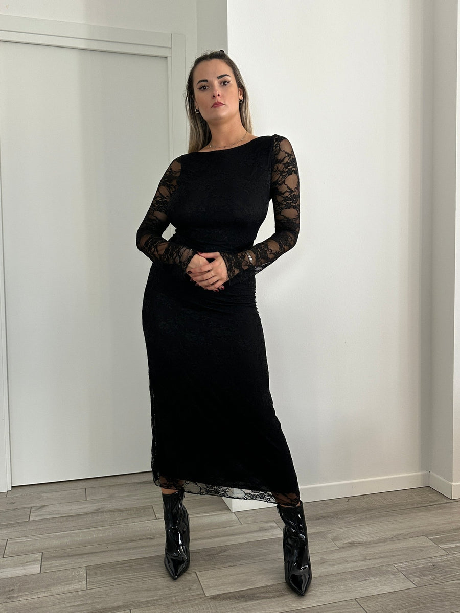 Vestito lungo con schiena scoperta e ricami in pizzo – alternate