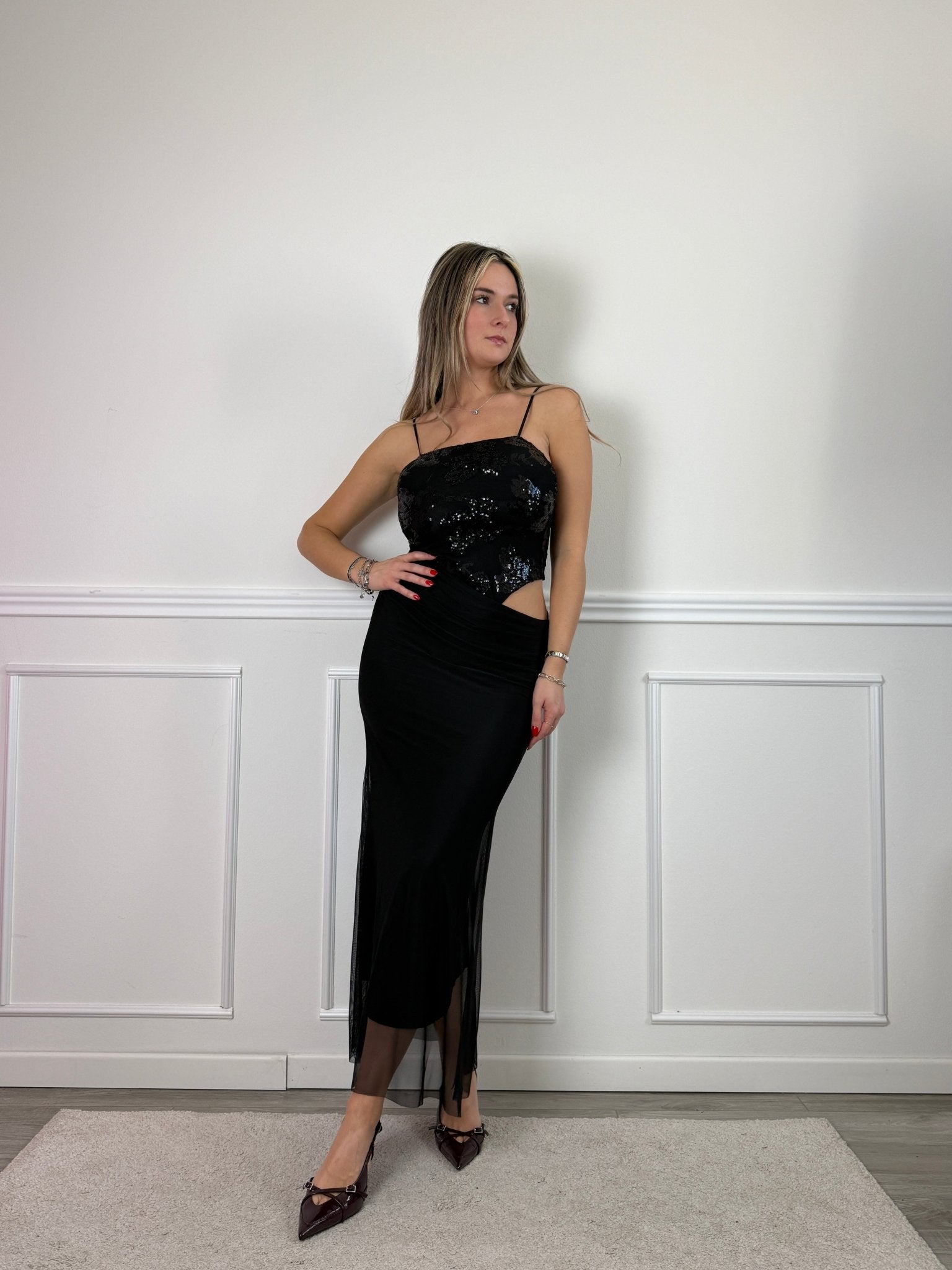 Vestito lungo cut - out con body con paillettes e gonna in tulle - Follie by Alice