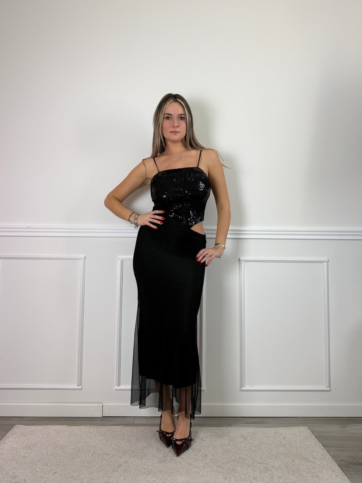 Vestito lungo cut - out con body con paillettes e gonna in tulle - Follie by Alice