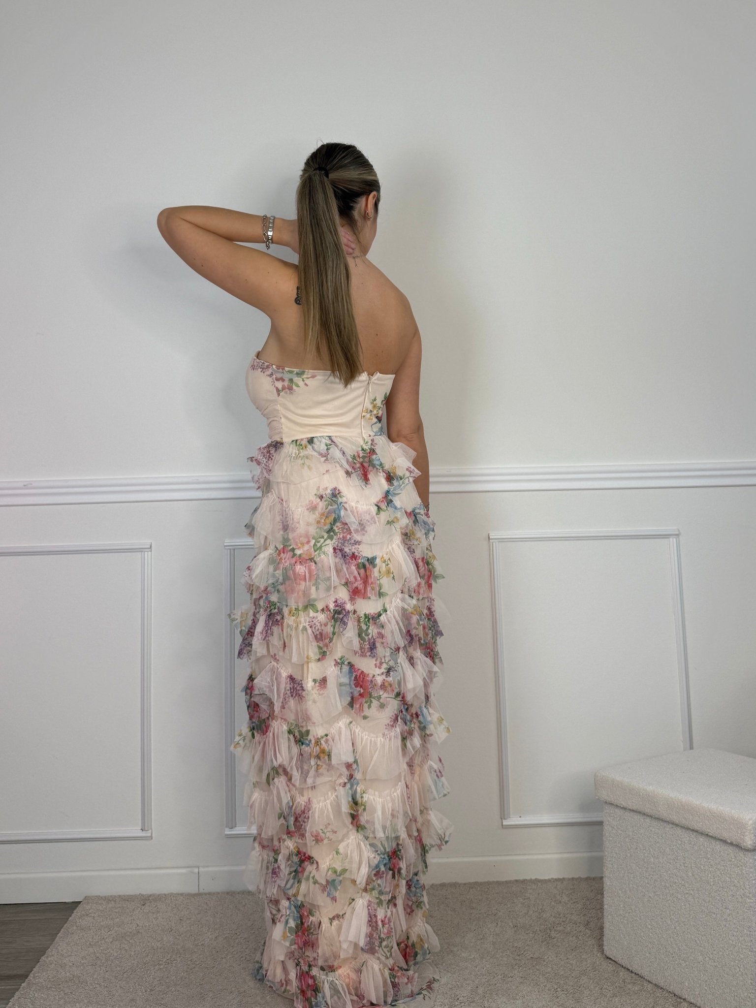 Vestito lungo floreale a balze con corpetto a cuore - Follie by Alice