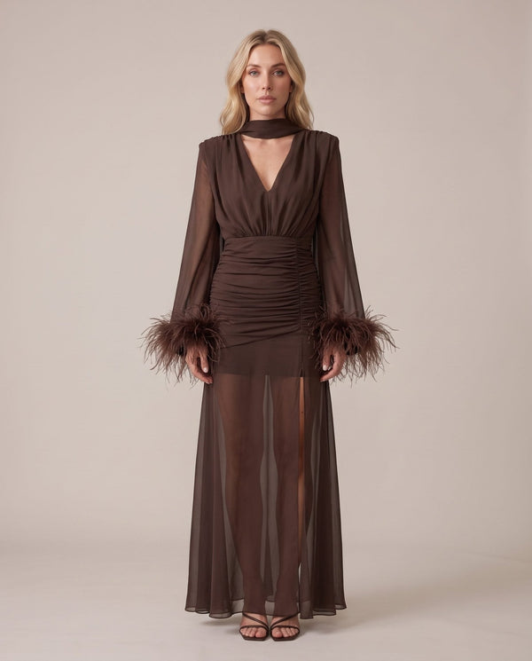 Vestito lungo in chiffon bordato di piume ODILE - Follie by Alice