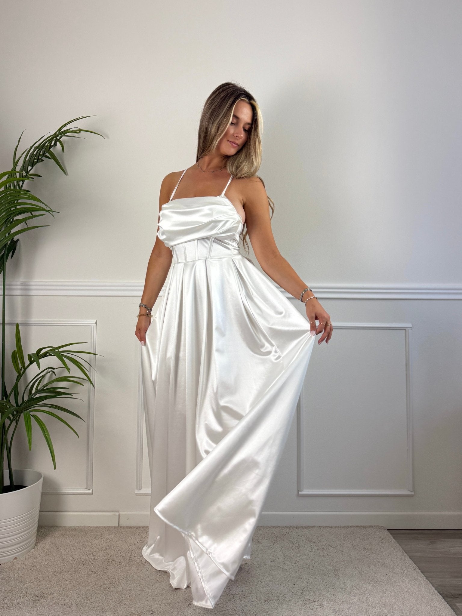 Vestito lungo in raso con corpetto a barchetta MAREA - Follie by Alice