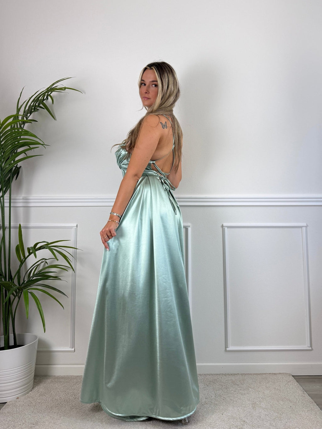 Vestito lungo in raso con corpetto a barchetta MAREA - Follie by Alice