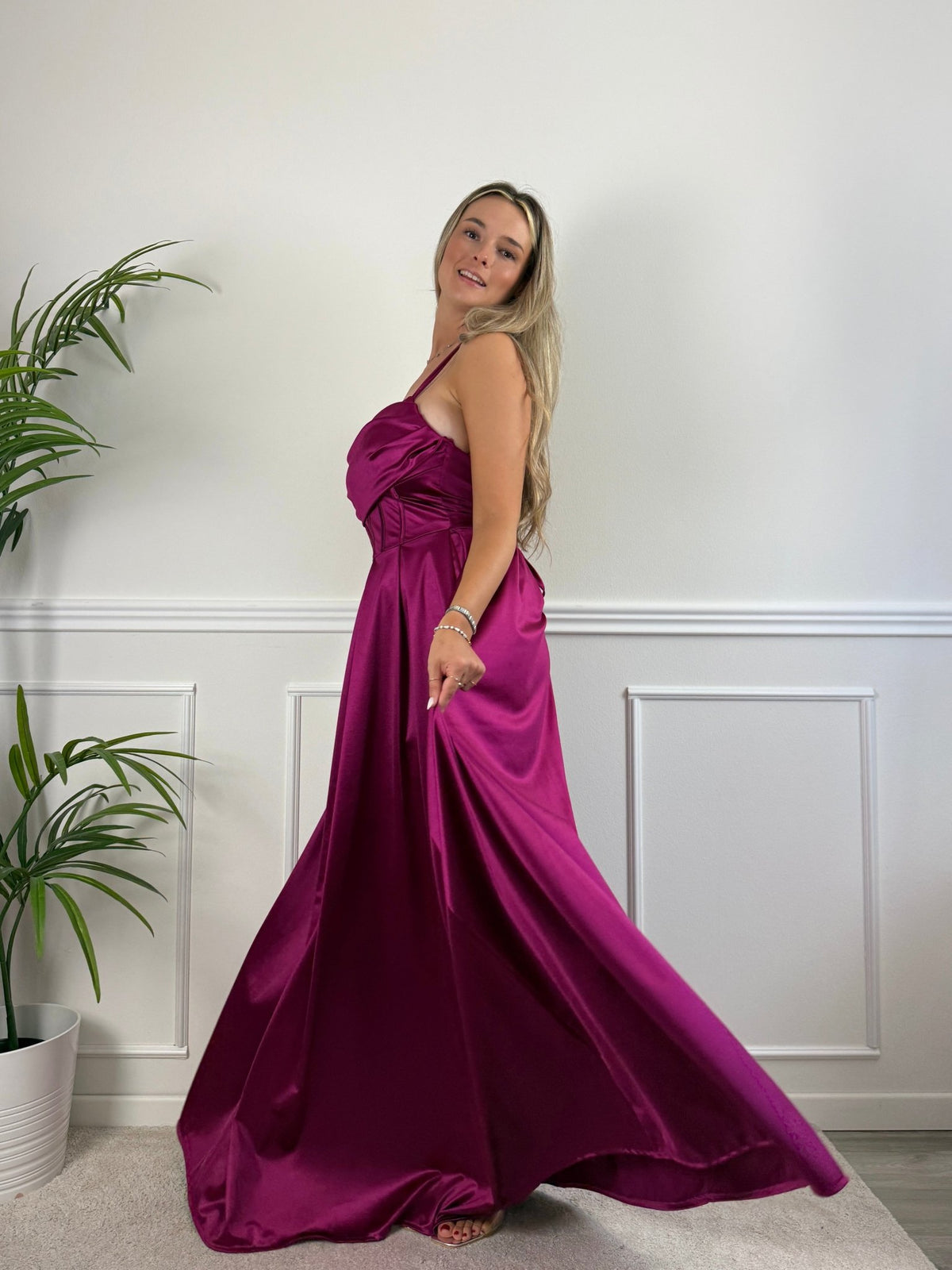 Vestito lungo in raso con corpetto a barchetta MAREA - Follie by Alice
