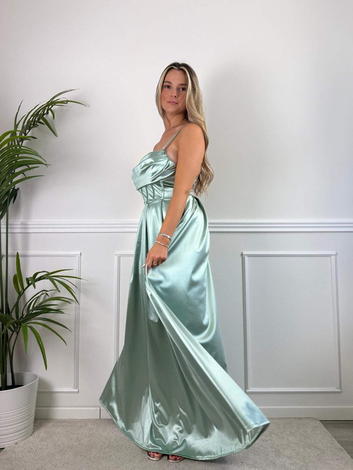 Vestito lungo in raso con corpetto a barchetta MAREA - Follie by Alice