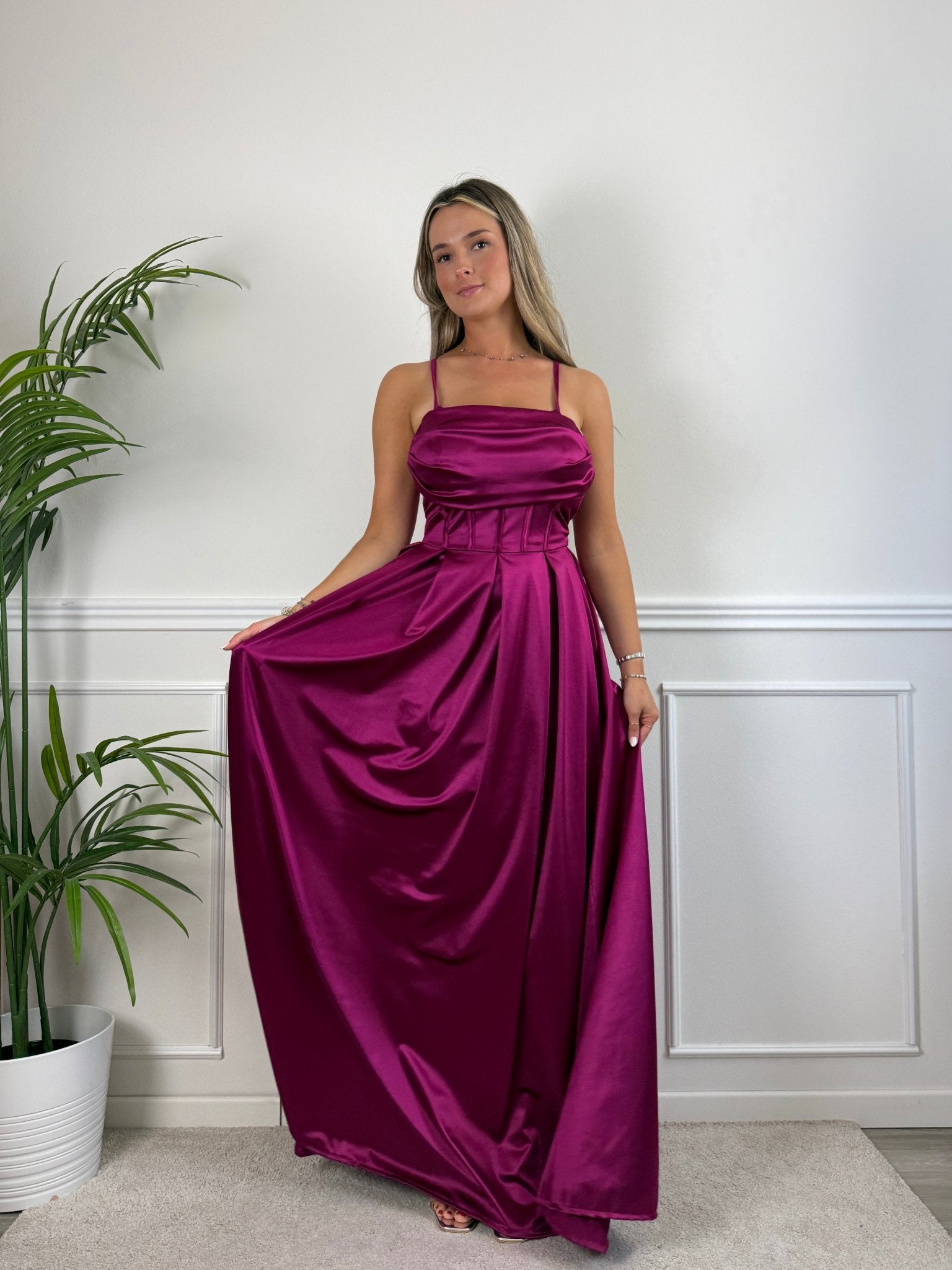 Vestito lungo in raso con corpetto a barchetta MAREA - Follie by Alice