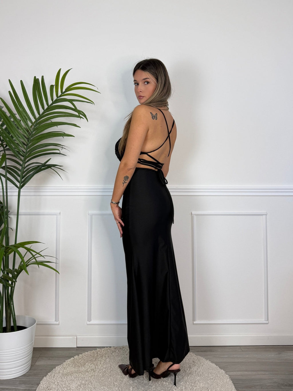 Vestito lungo in raso con corpetto paillettes MARLENE - Follie by Alice