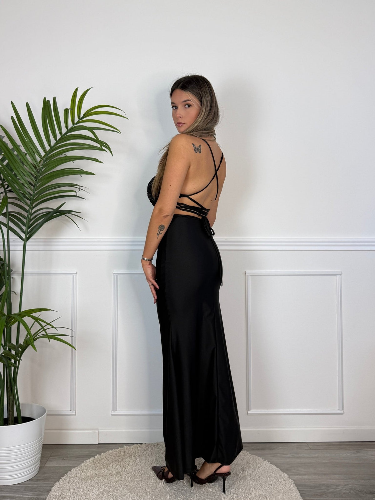 Vestito lungo in raso con corpetto paillettes MARLENE - Follie by Alice